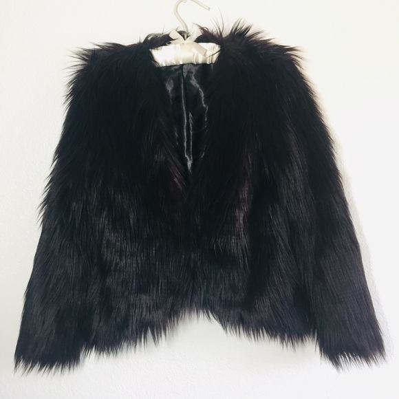 H&M Jackets & Blazers - H&M Purple/Black Faux Fur Cropped Jacket Shaggy H&M Jackets & Blazers - H&M Purple/Black Faux Fur Cropped Jacket Shaggy